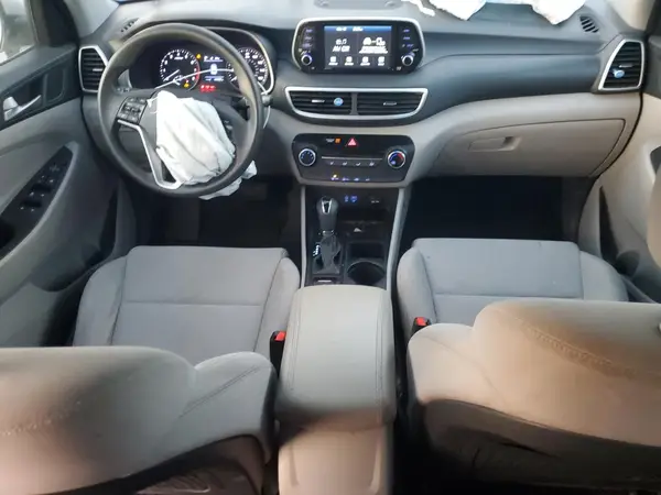 KM8J23A46KU916979 2019 HYUNDAI TUCSON - Image 8