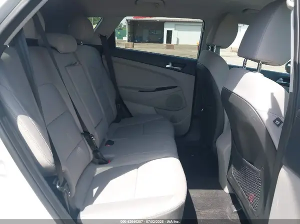 KM8J23A46KU936245 2019 HYUNDAI TUCSON - Image 8
