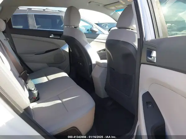 KM8J23A46KU951764 2019 HYUNDAI TUCSON - Image 8