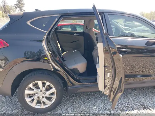 KM8J23A46LU077837 2020 HYUNDAI TUCSON - Image 8