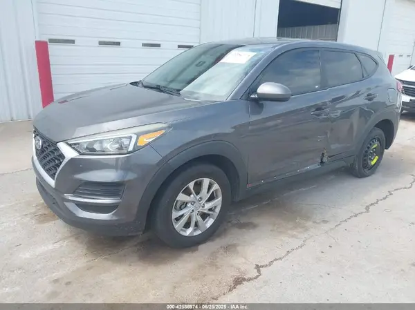 KM8J23A46LU100906 2020 HYUNDAI TUCSON - Image 2