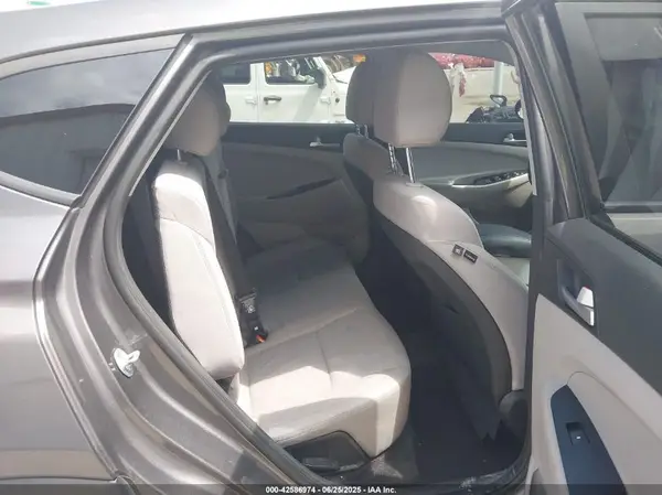 KM8J23A46LU100906 2020 HYUNDAI TUCSON - Image 8