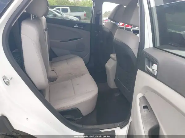 KM8J23A46LU212217 2020 HYUNDAI TUCSON - Image 8