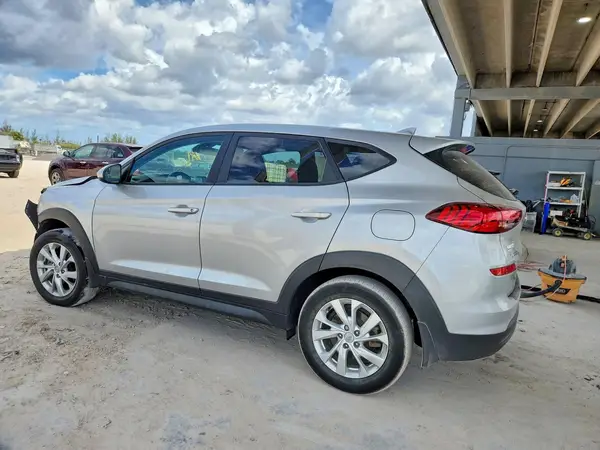 KM8J23A46LU266083 2020 HYUNDAI TUCSON - Image 2