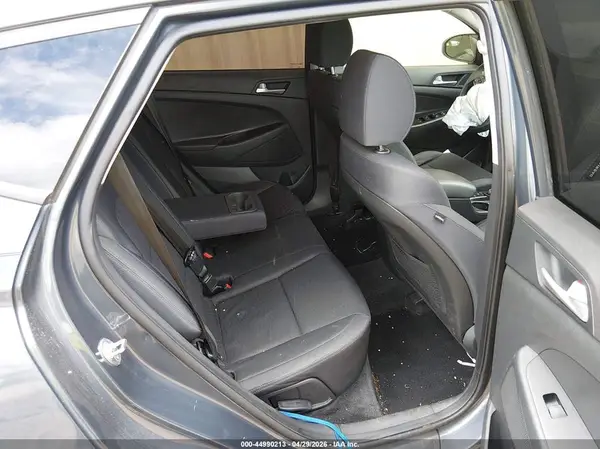 KM8J23A46MU320869 2021 HYUNDAI TUCSON - Image 8