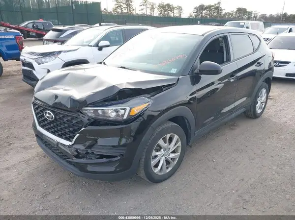 KM8J23A46MU411270 2021 HYUNDAI TUCSON - Image 2