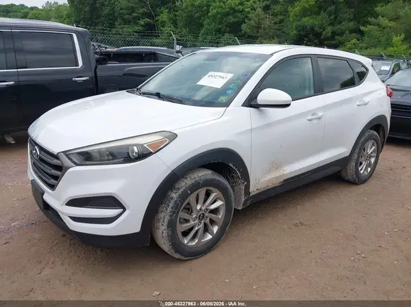 KM8J23A47GU039586 2016 HYUNDAI TUCSON - Image 2