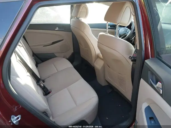 KM8J23A47GU088092 2016 HYUNDAI TUCSON - Image 8