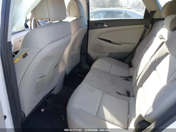KM8J23A47GU108065 2016 HYUNDAI TUCSON - Image 8