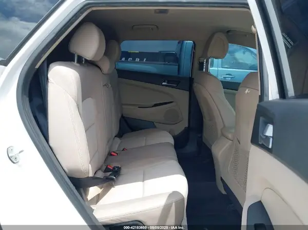 KM8J23A47GU110897 2016 HYUNDAI TUCSON - Image 8