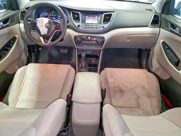 KM8J23A47GU136173 2016 HYUNDAI TUCSON - Image 8