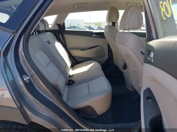 KM8J23A47GU213995 2016 HYUNDAI TUCSON - Image 8