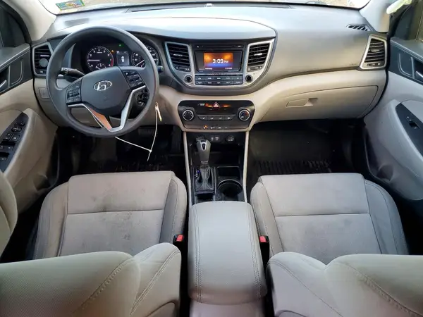 KM8J23A47GU224110 2016 HYUNDAI TUCSON - Image 8