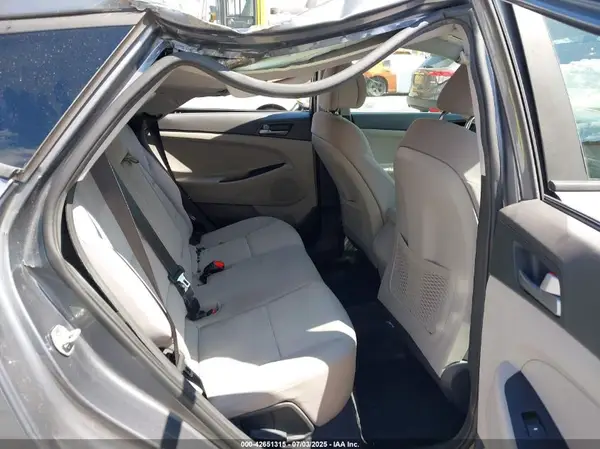 KM8J23A47GU225628 2016 HYUNDAI TUCSON - Image 8
