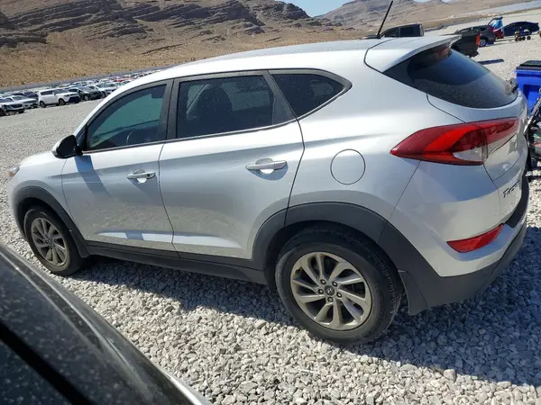 KM8J23A47GU245698 2016 HYUNDAI TUCSON - Image 2