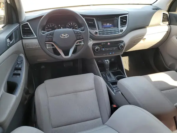 KM8J23A47HU260235 2017 HYUNDAI TUCSON - Image 8