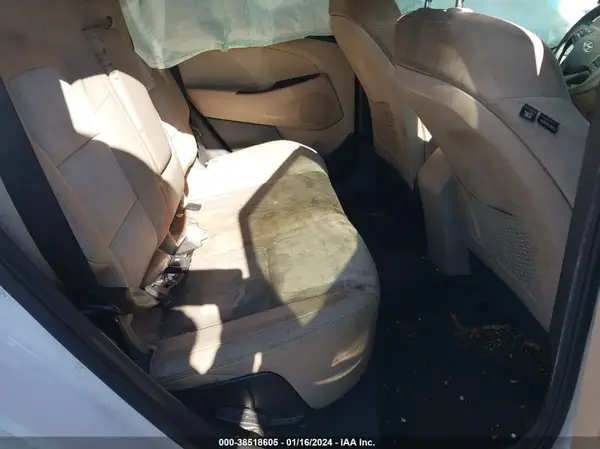 KM8J23A47HU261174 2017 HYUNDAI TUCSON - Image 8