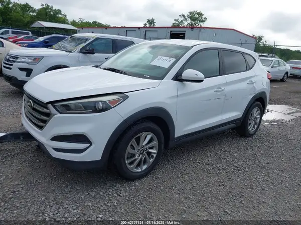 KM8J23A47HU262888 2017 HYUNDAI TUCSON - Image 2