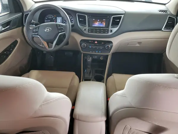 KM8J23A47HU263698 2017 HYUNDAI TUCSON - Image 8