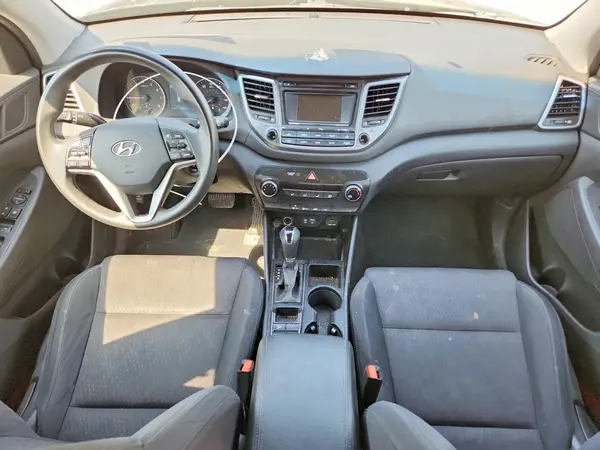 KM8J23A47HU265984 2017 HYUNDAI TUCSON - Image 8