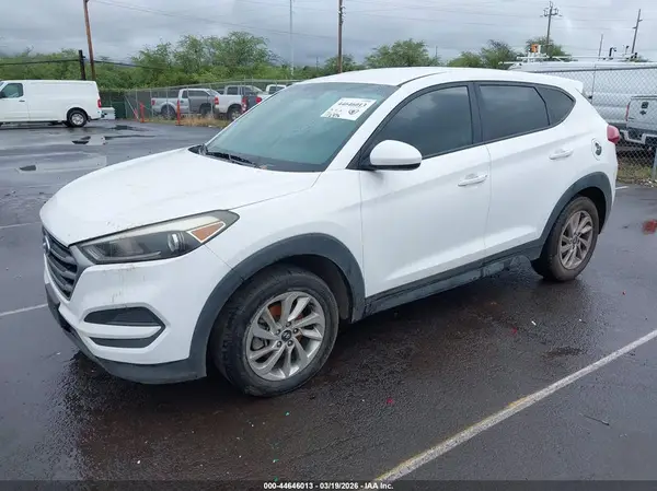 KM8J23A47HU284843 2017 HYUNDAI TUCSON - Image 2