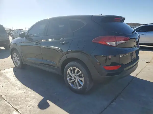 KM8J23A47HU336195 2017 HYUNDAI TUCSON - Image 2