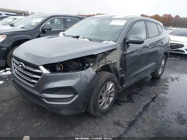 KM8J23A47HU356687 2017 HYUNDAI TUCSON - Image 2