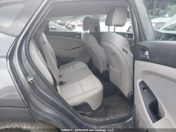 KM8J23A47HU360237 2017 HYUNDAI TUCSON - Image 8