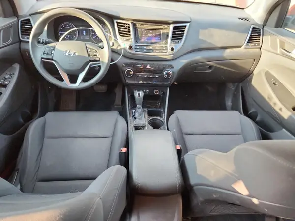 KM8J23A47HU378608 2017 HYUNDAI TUCSON - Image 8