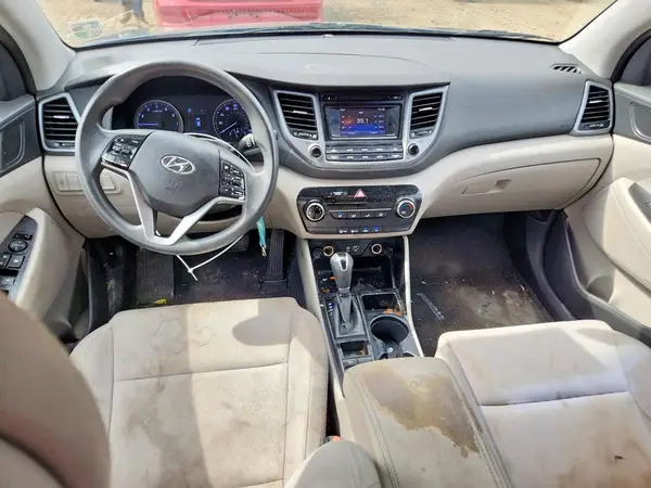 KM8J23A47HU392380 2017 HYUNDAI TUCSON - Image 8