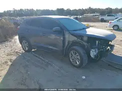KM8J23A47HU393366 2017 HYUNDAI TUCSON
