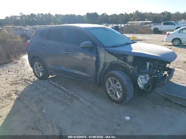 KM8J23A47HU393366 2017 HYUNDAI TUCSON - Image 1