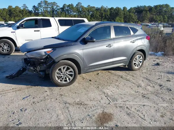 KM8J23A47HU393366 2017 HYUNDAI TUCSON - Image 2