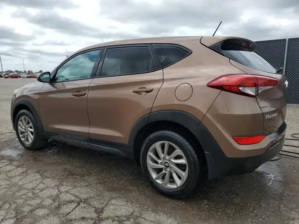 KM8J23A47HU393478 2017 HYUNDAI TUCSON - Image 2