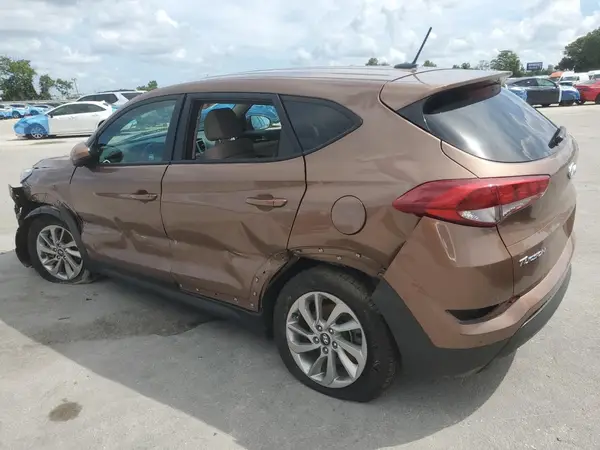 KM8J23A47HU401143 2017 HYUNDAI TUCSON - Image 2