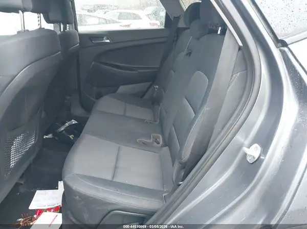 KM8J23A47HU401403 2017 HYUNDAI TUCSON - Image 8