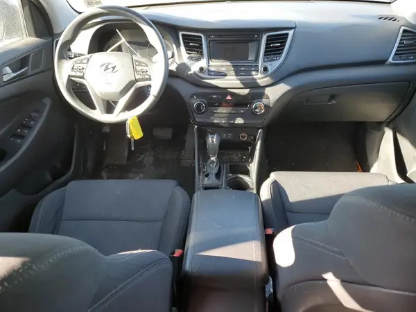 KM8J23A47HU407721 2017 HYUNDAI TUCSON - Image 8