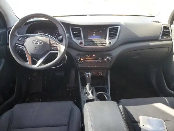 KM8J23A47HU424065 2017 HYUNDAI TUCSON - Image 8
