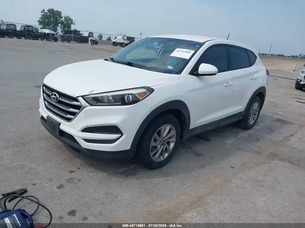 KM8J23A47HU436748 2017 HYUNDAI TUCSON - Image 2