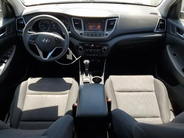 KM8J23A47HU438452 2017 HYUNDAI TUCSON - Image 8