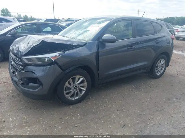 KM8J23A47HU445269 2017 HYUNDAI TUCSON - Image 2