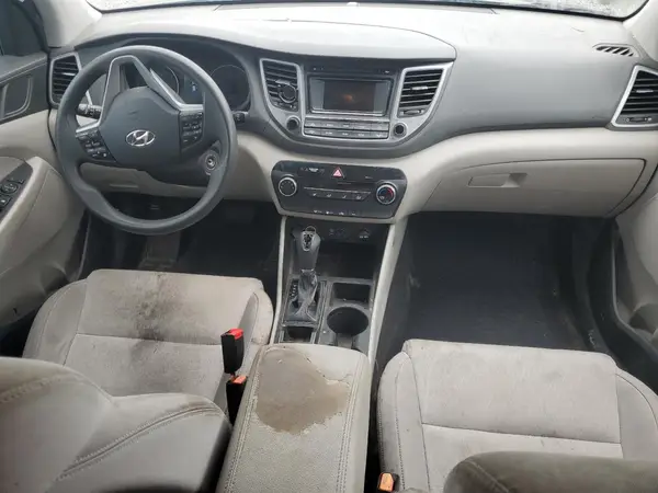 KM8J23A47HU447345 2017 HYUNDAI TUCSON - Image 8