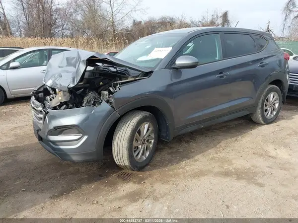KM8J23A47HU448978 2017 HYUNDAI TUCSON - Image 2