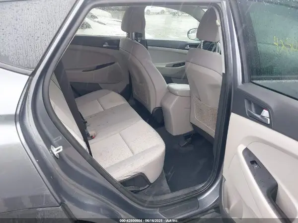 KM8J23A47HU472648 2017 HYUNDAI TUCSON - Image 8