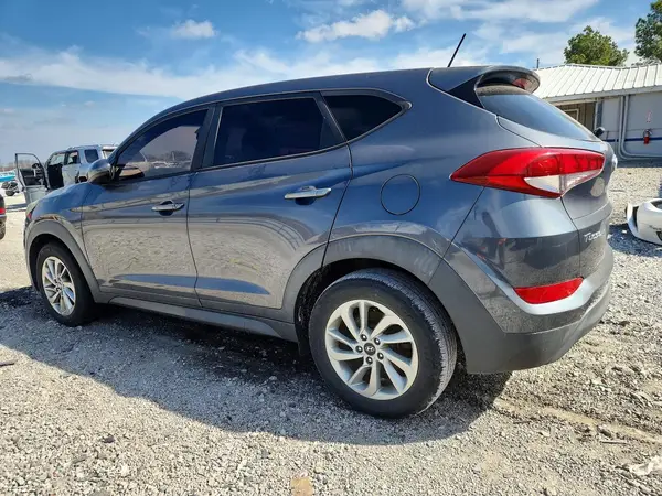 KM8J23A47HU486257 2017 HYUNDAI TUCSON - Image 2