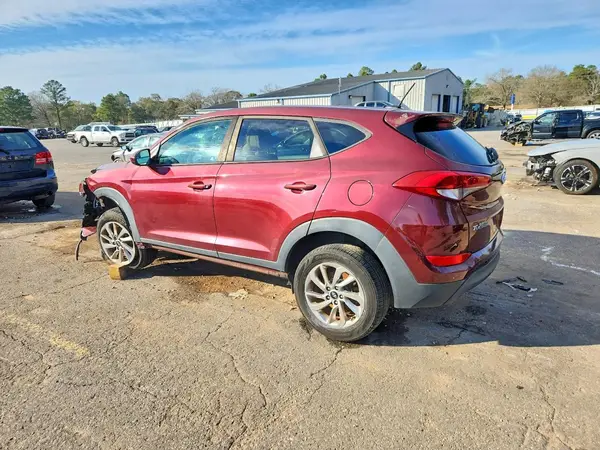 KM8J23A47HU487943 2017 HYUNDAI TUCSON - Image 2