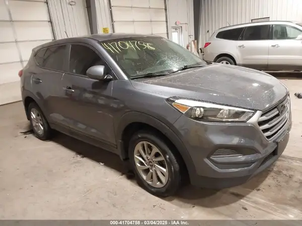 KM8J23A47HU528524 2017 HYUNDAI TUCSON - Image 1
