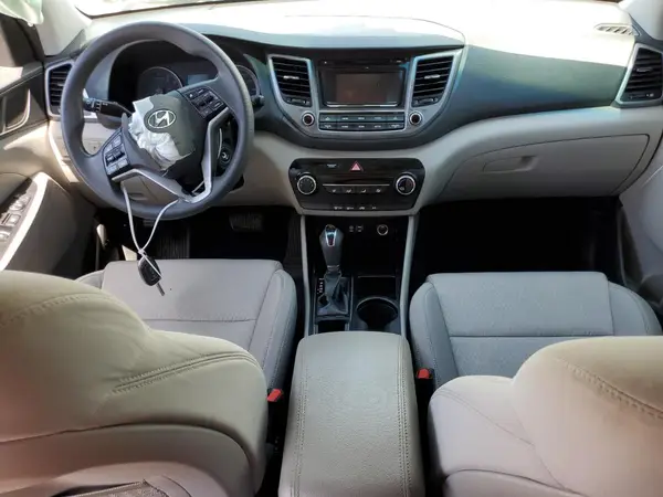 KM8J23A47HU546490 2017 HYUNDAI TUCSON - Image 8
