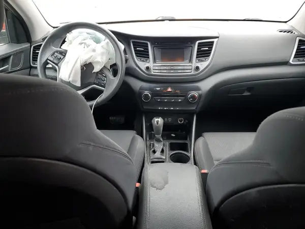 KM8J23A47HU553911 2017 HYUNDAI TUCSON - Image 8