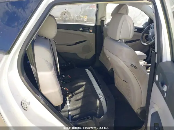 KM8J23A47HU559238 2017 HYUNDAI TUCSON - Image 8